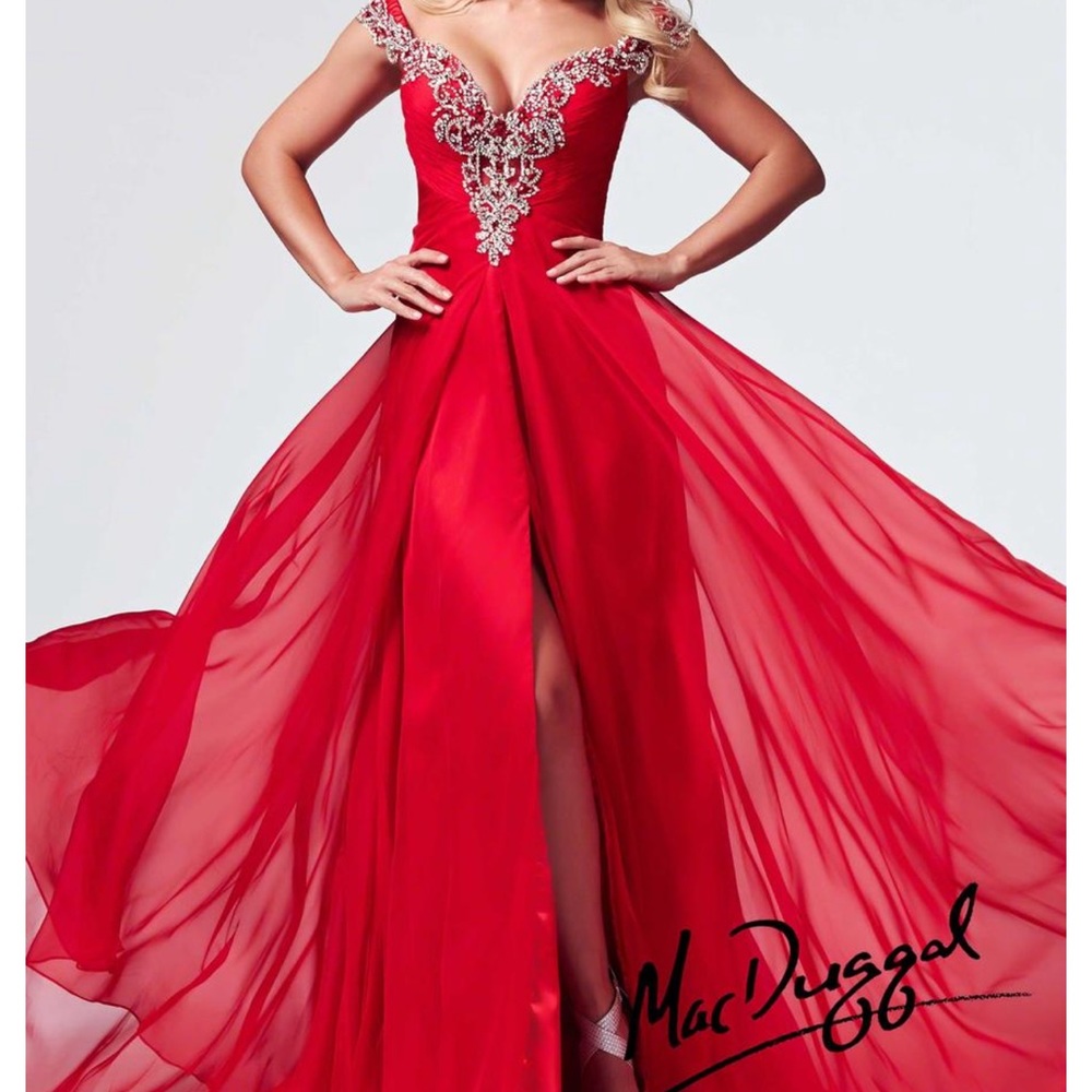 Mac Duggal Prom Dress 82010M